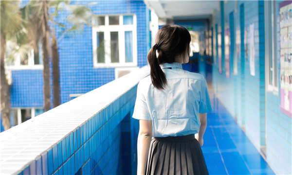 额敏如何找到一个可以帮助我生孩子的女人？